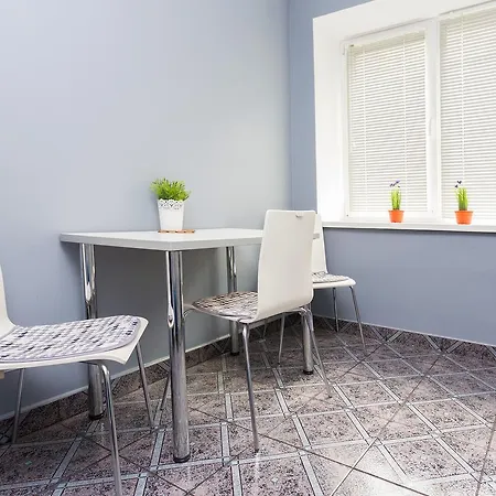 Apartment On Romanovskaya Sloboda 9